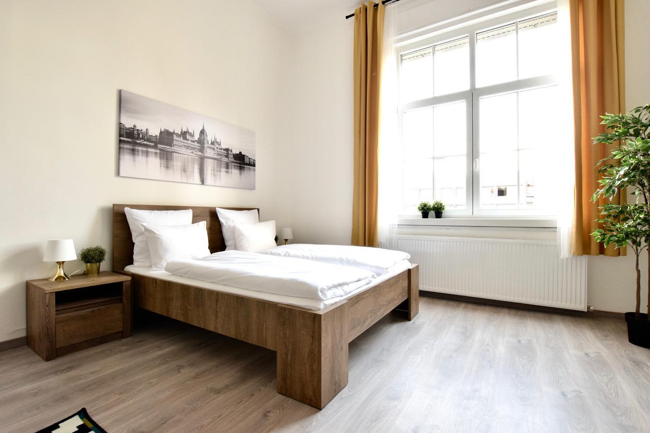 Standard Apartment By Hi5 - Bazilika Suite Budapesta Exterior foto