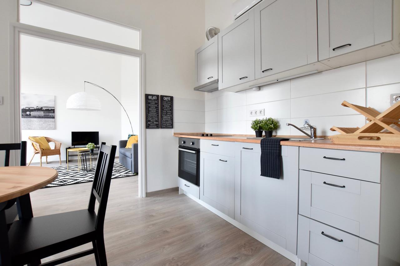Standard Apartment By Hi5 - Bazilika Suite Budapesta Exterior foto