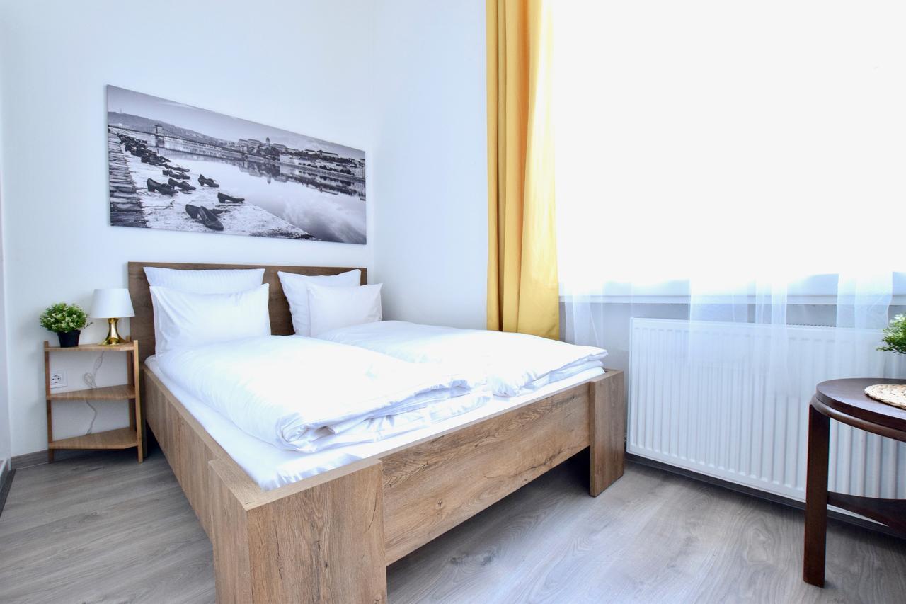 Standard Apartment By Hi5 - Bazilika Suite Budapesta Exterior foto