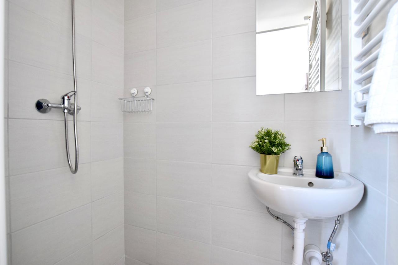 Standard Apartment By Hi5 - Bazilika Suite Budapesta Exterior foto