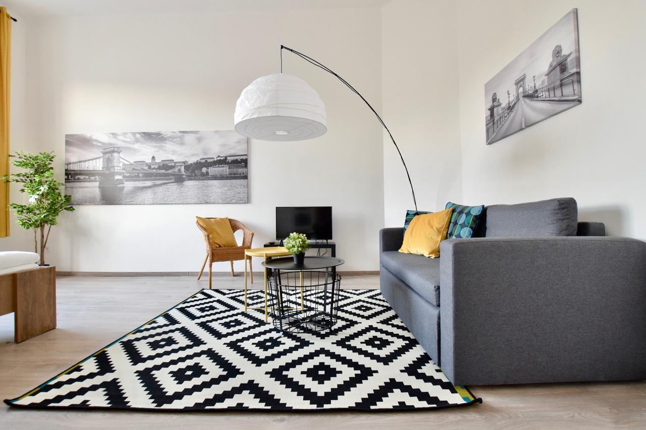 Standard Apartment By Hi5 - Bazilika Suite Budapesta Exterior foto